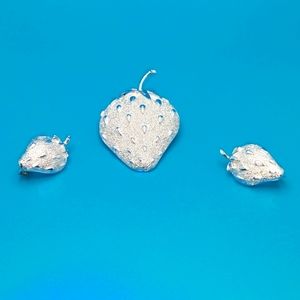Sarah Coventry Strawberry Brooch Pin and Clip on Earring Set SilverTone